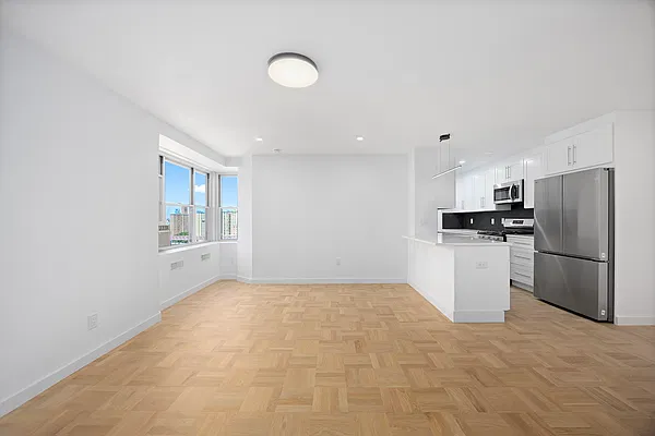 477 FDR Drive M1602 photo 1
