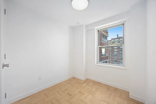 477 FDR Drive M1602 photo 13