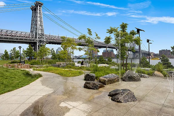 477 FDR Drive M1602 photo 16