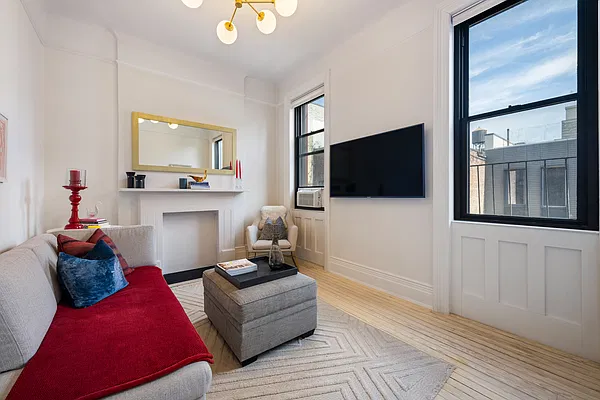 231 West 21st Street, 5C